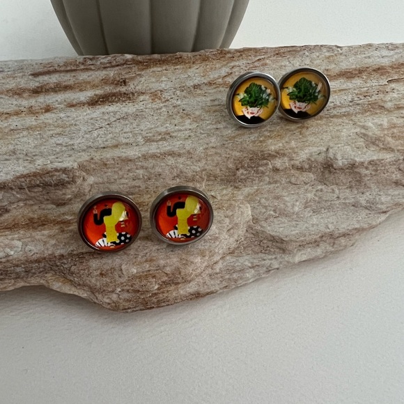 Classic Edgy Round Stud Earrings - Stylish Small Retro Stud Earrings Set of Two - Picture 1 of 14